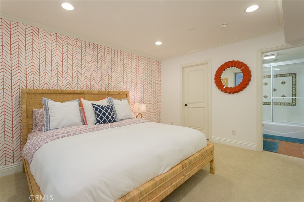 918 Monterey Boulevard Property Photo 19