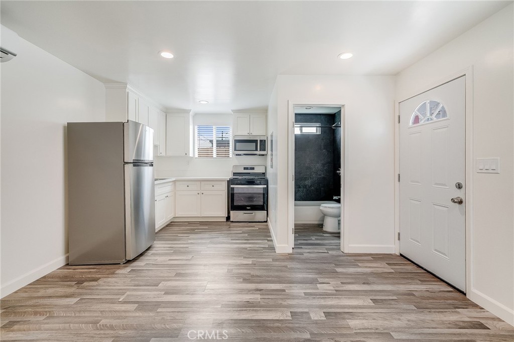 916 W 88th Street Property Photo 22