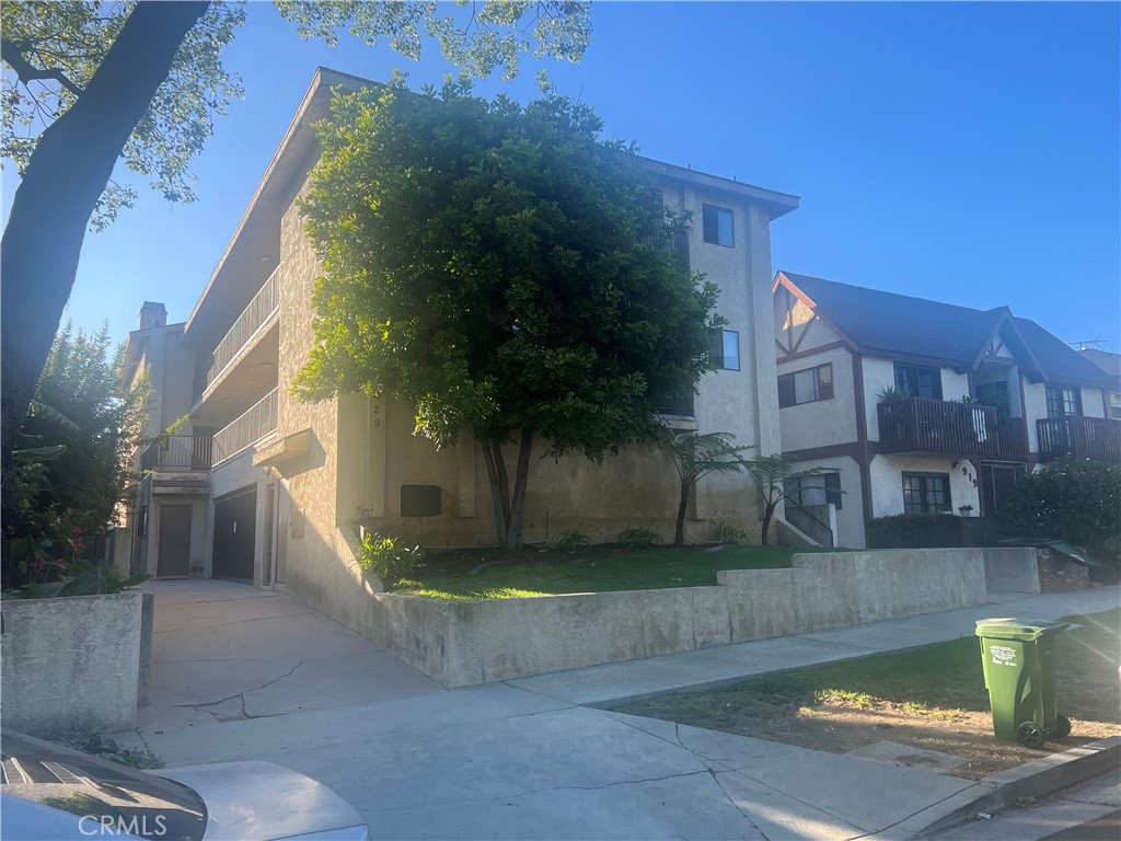 929 S Alma Street Property Photo 1