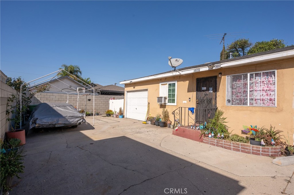 1405 Lagoon Avenue Property Photo 7