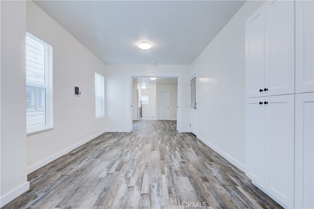 12 25th Place Property Photo 5