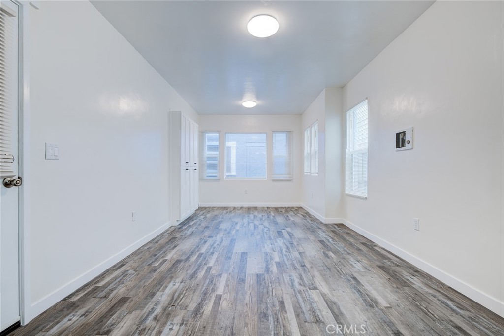 12 25th Place Property Photo 32