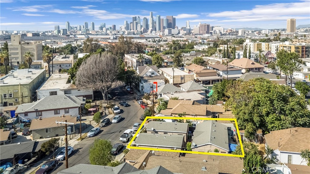 1825 E 3rd Street Property Photo 3