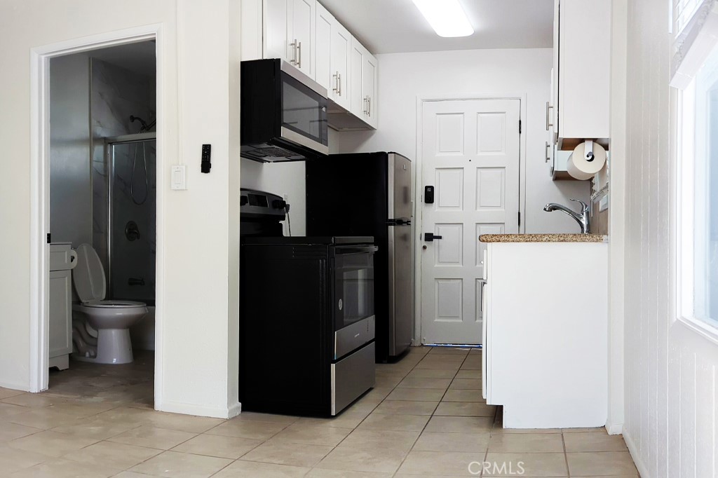 47 21st Court Property Photo 5
