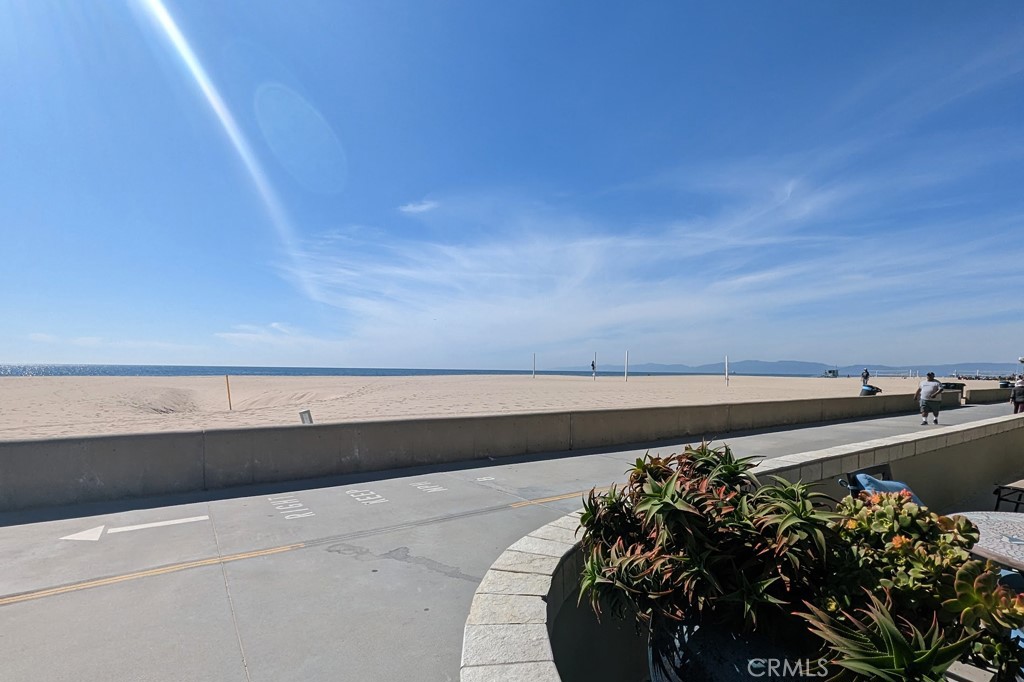 47 21st Court Property Photo 16