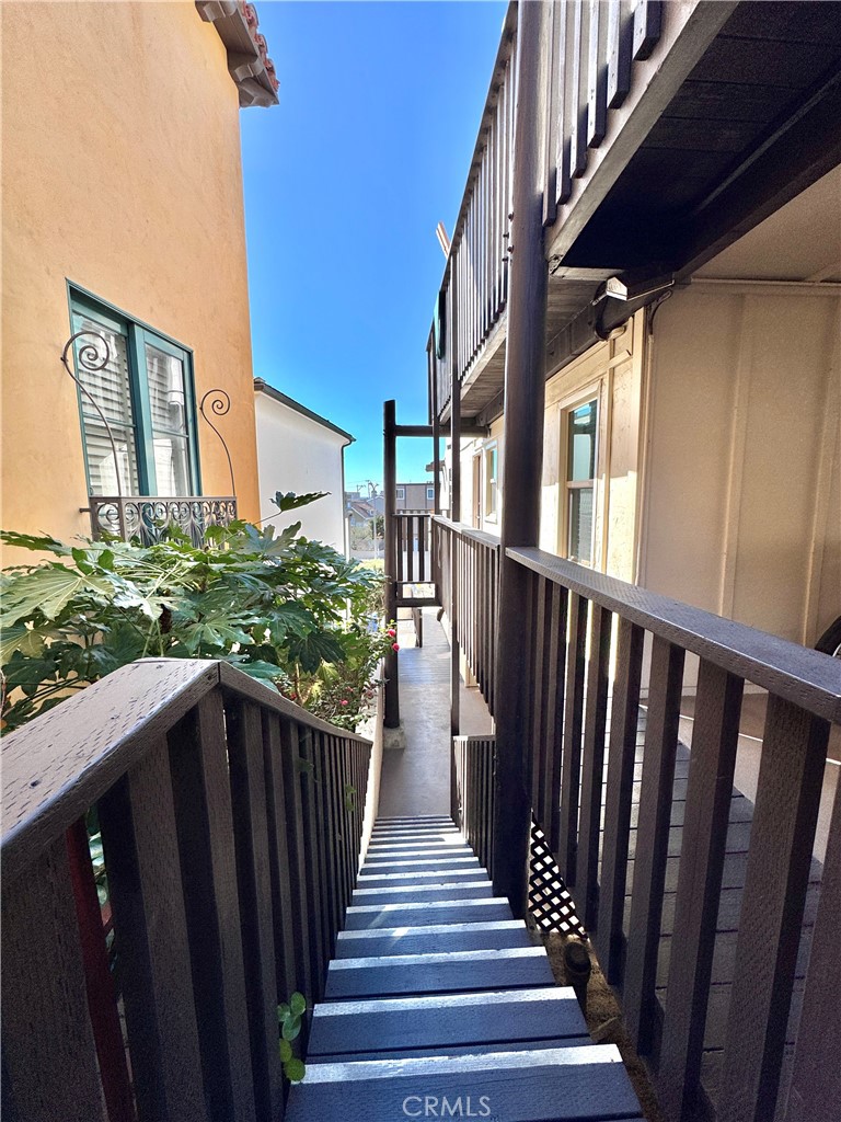 1912 Hermosa Avenue Property Photo 17