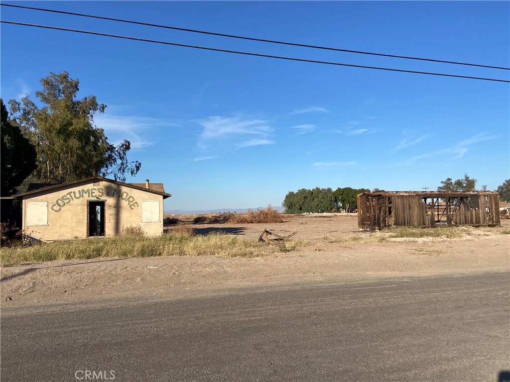 1896 & 1890 E Underwood Road Property Photo 7
