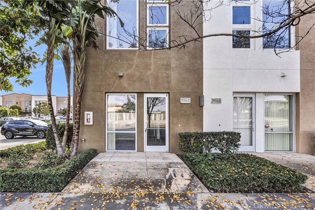 1602 W Artesia Square A Property Photo 1
