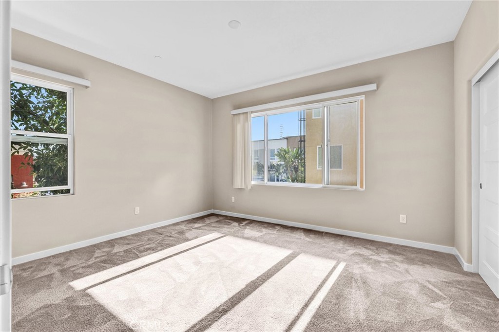 1602 W Artesia Square A Property Photo 14