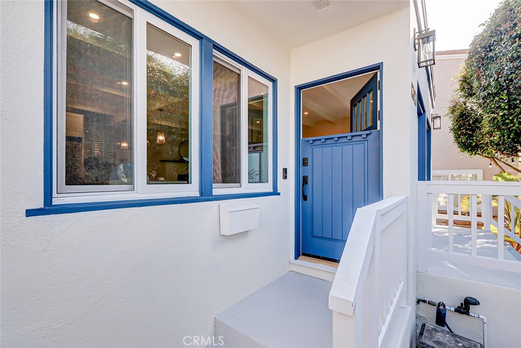 216 Monterey Boulevard Property Photo 1