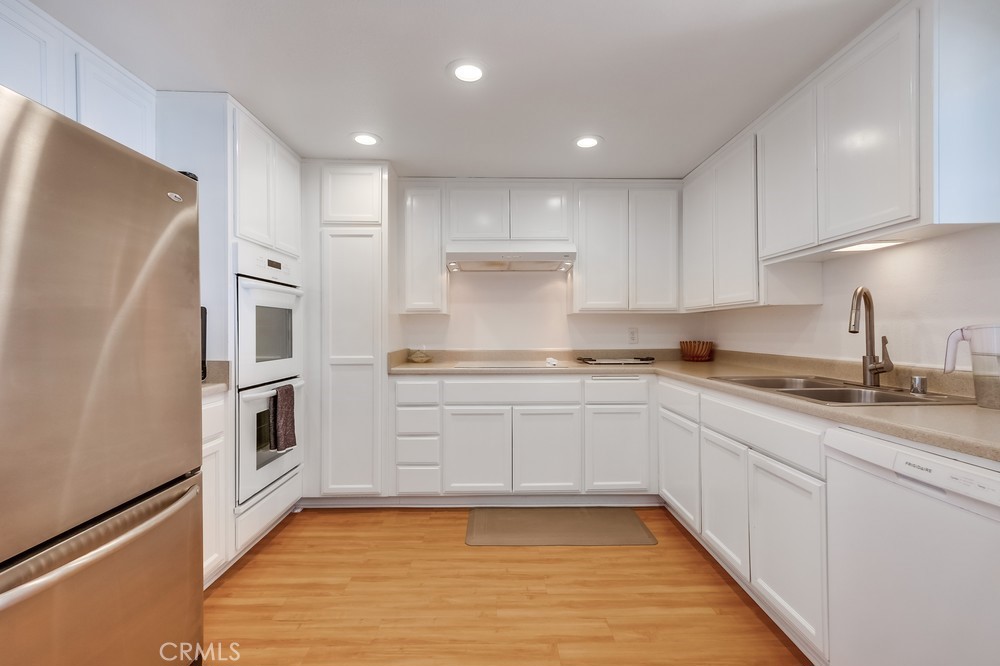 3200 La Rotonda Drive 105 Property Photo 12