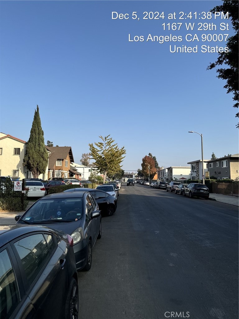 1167 W 29th Street Property Photo 3