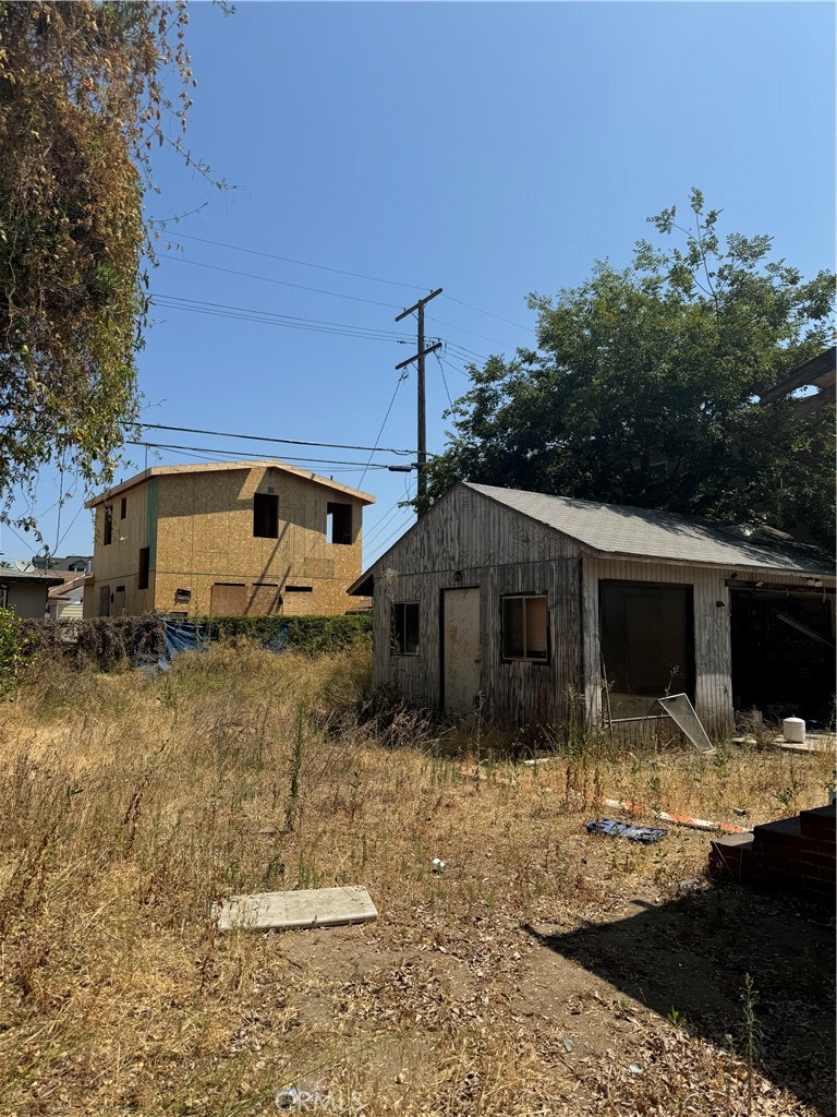 1167 W 29th Street Property Photo 5