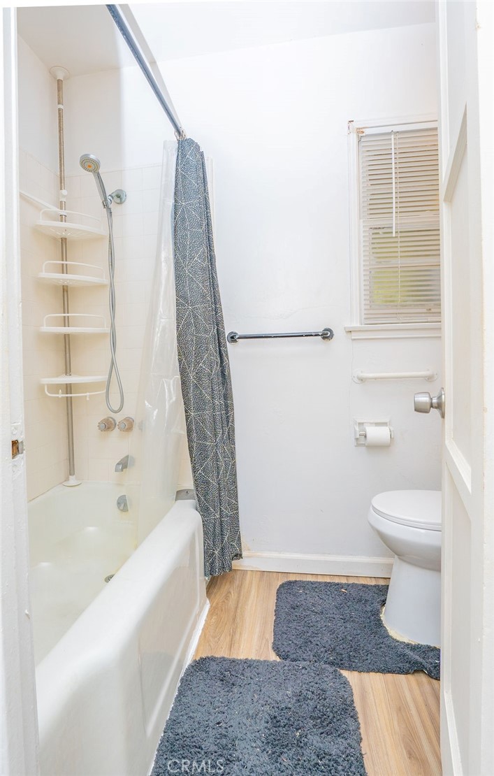 13023 Cordary Avenue Property Photo 12