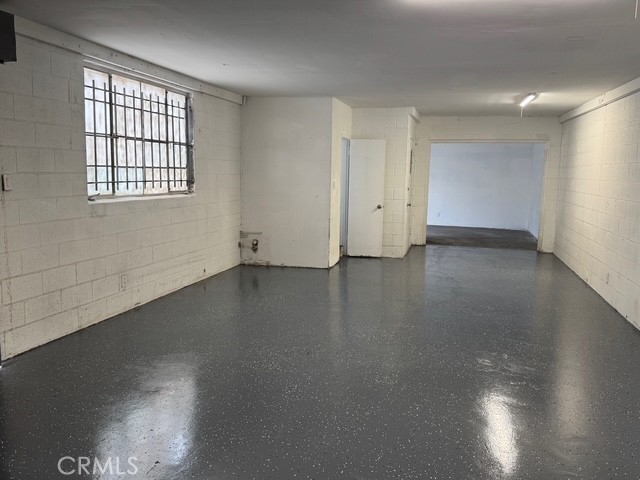 1731 1733 Border Avenue Property Photo 3