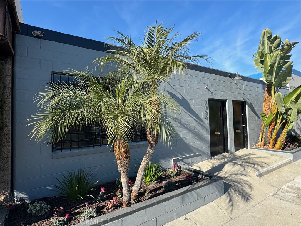 1731 1733 Border Avenue Property Photo 7