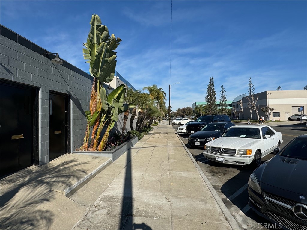 1731 1733 Border Avenue Property Photo 8
