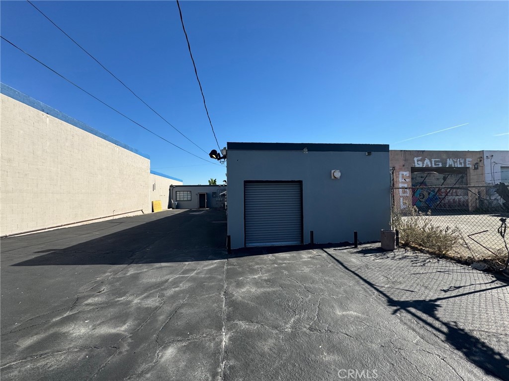 1731 1733 Border Avenue Property Photo 12