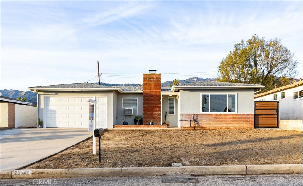 25542 Edgemont Drive Property Photo