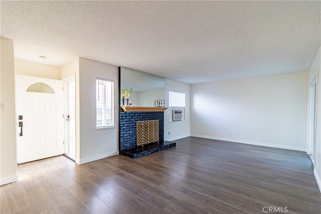 25542 Edgemont Drive Property Photo 2
