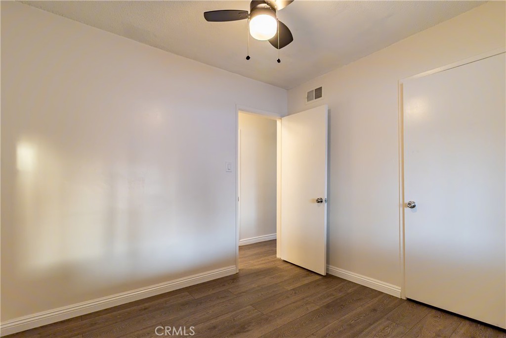 25542 Edgemont Drive Property Photo 11