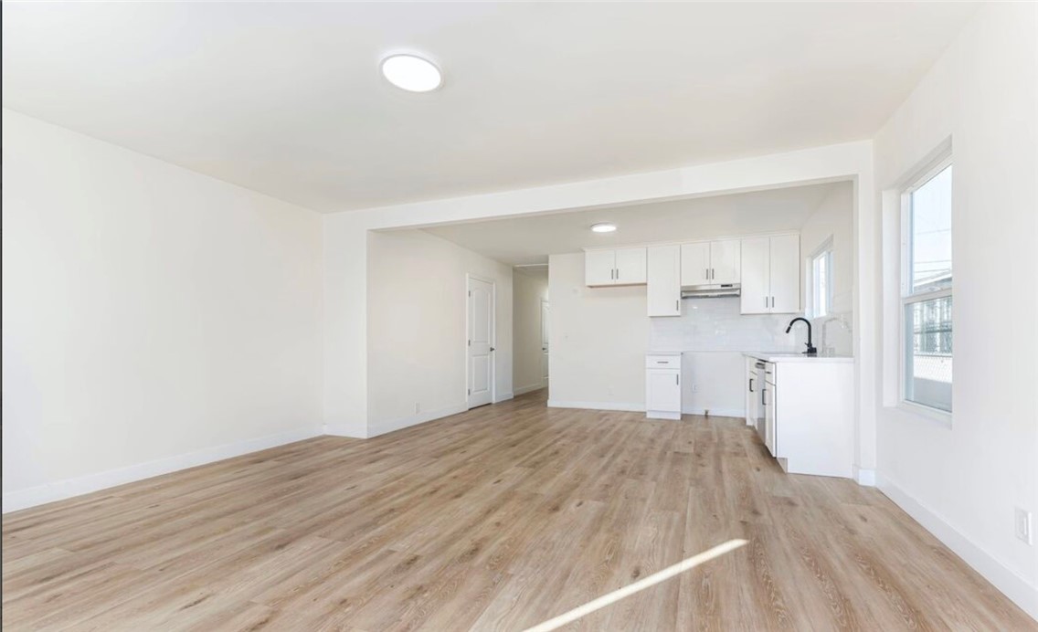 1435 W 53rd Street Property Photo 10