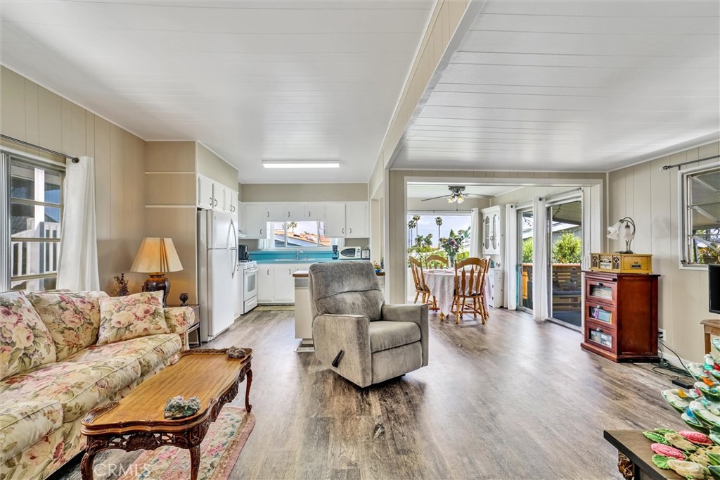 2550 Pacific Coast Highway 114 Property Photo