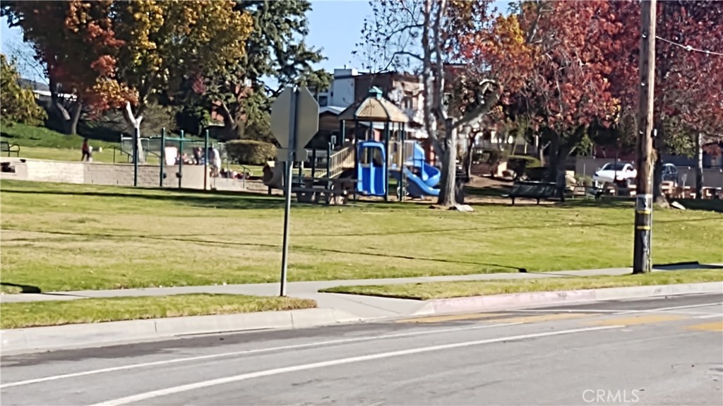 676 N 12th Street 21 Property Photo 21