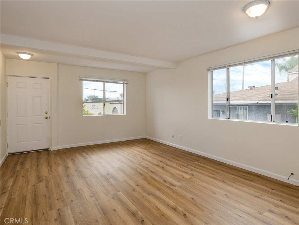 730 W 5th Street Property Photo 10
