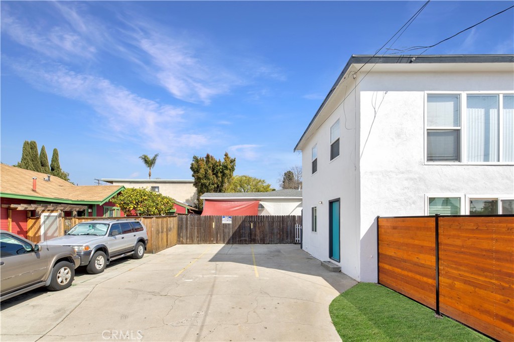 1000 Ximeno Avenue 1 Property Photo 20