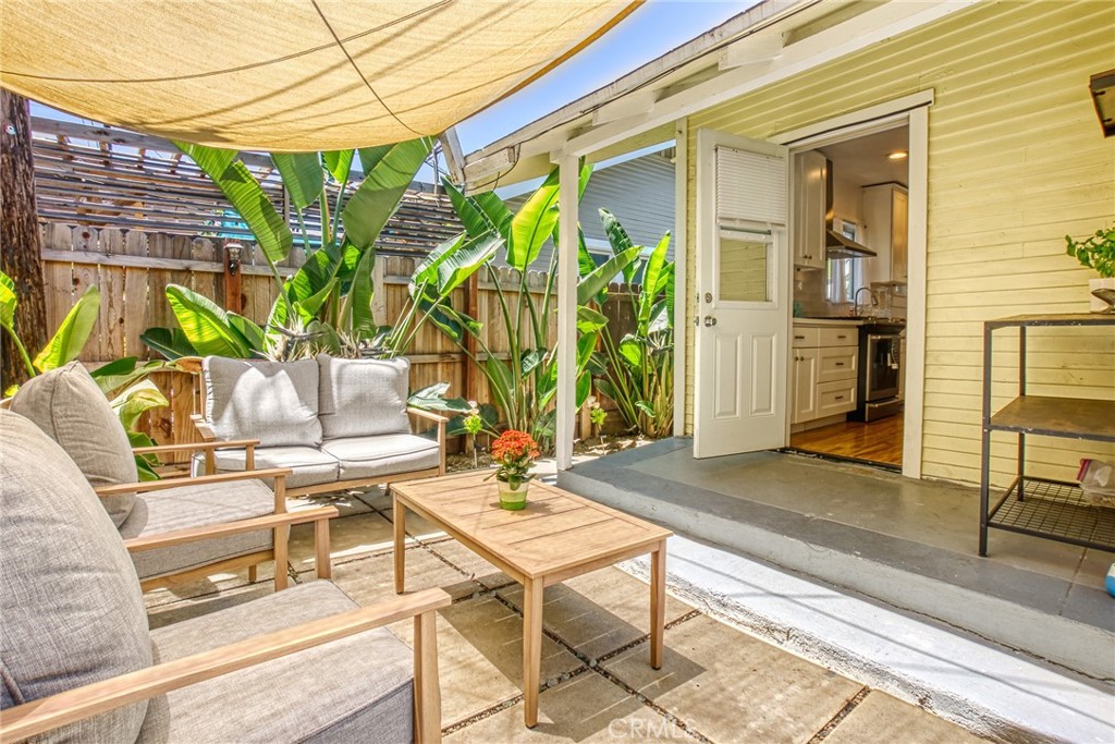 1075 Coronado Avenue Property Photo 13