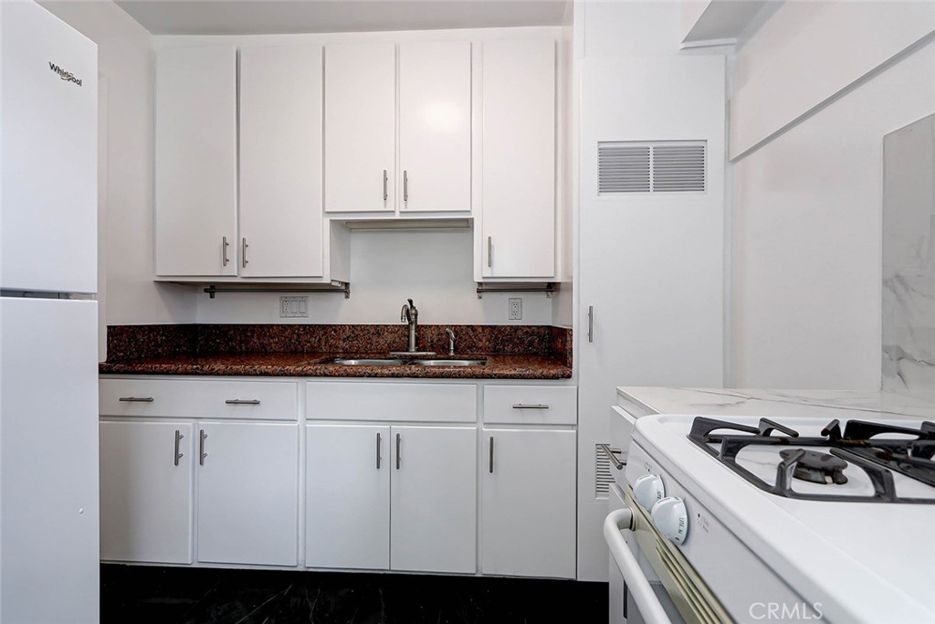 203 15th Street Property Photo 8