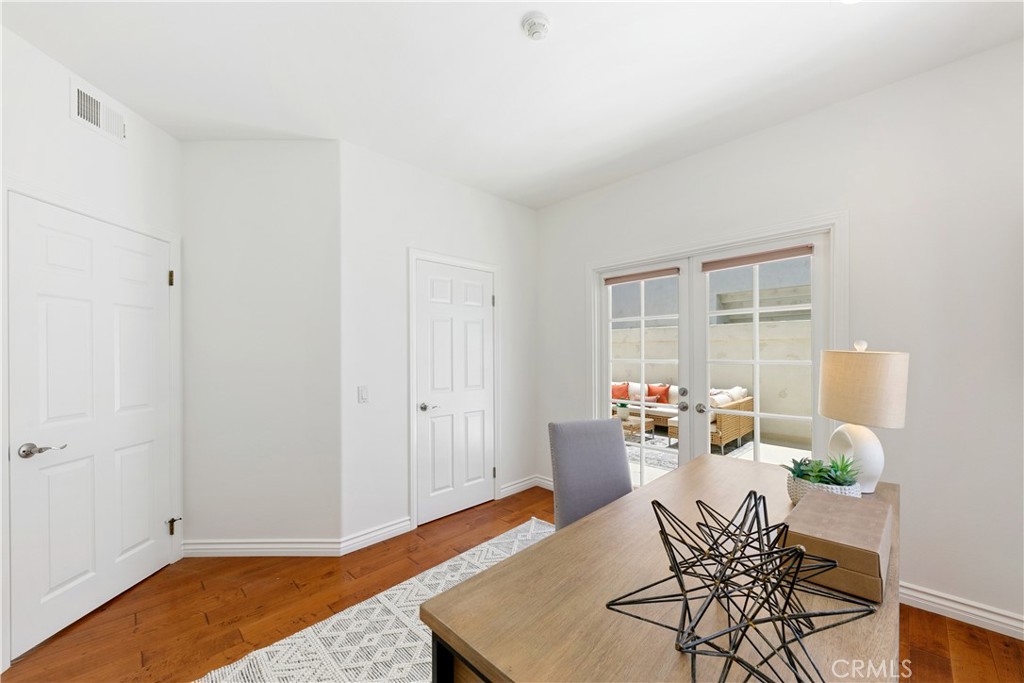 1114 Vincent Street A Property Photo 25