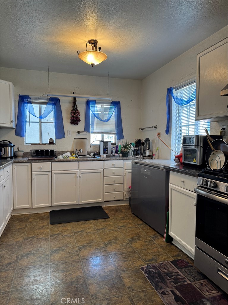 1756 Pacific Avenue 2 Property Photo 6