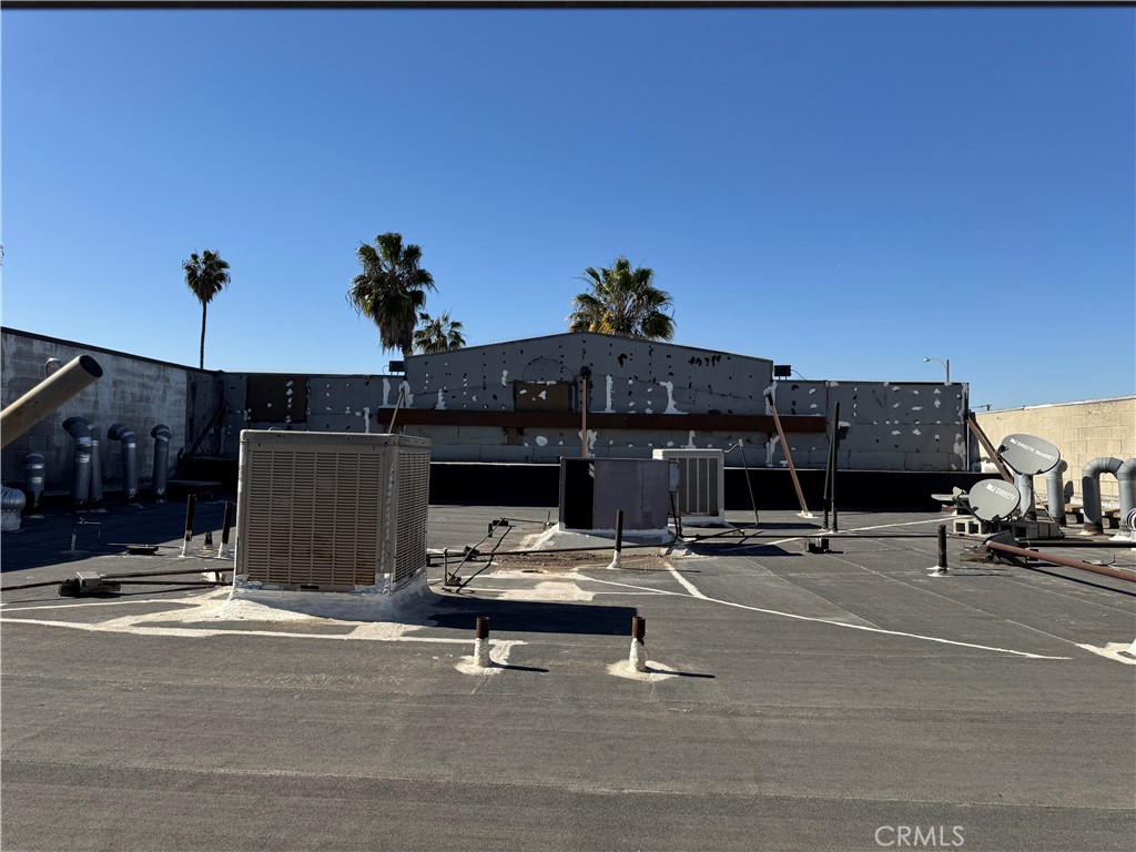 1756 Pacific Avenue 2 Property Photo 8