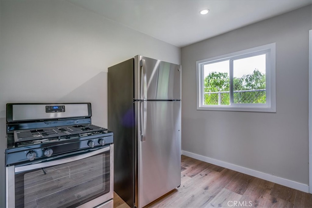 323 Culver Boulevard Property Photo 29