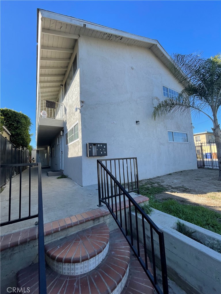 10633 S Budlong Avenue 5 Property Photo 1