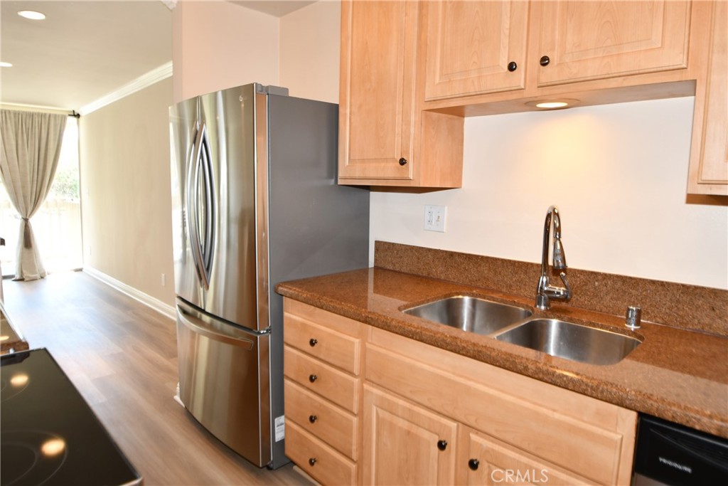 6542 Ocean Crest Drive B114 Property Photo 7