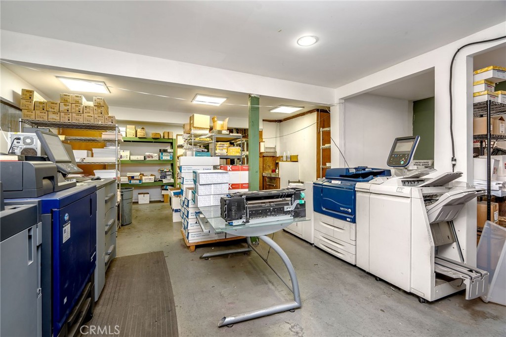 16301 S Broadway Street Property Photo 15