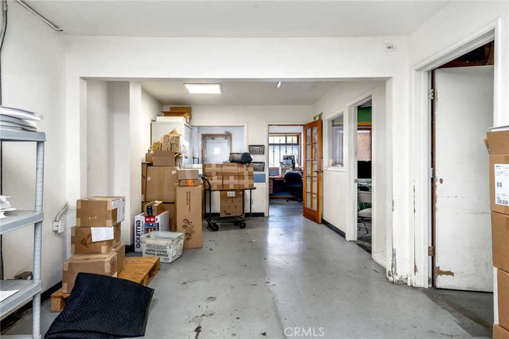 16301 S Broadway Street Property Photo 17