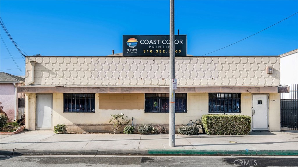 16301 S Broadway Street Property Photo 30