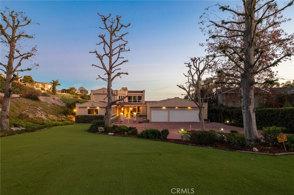 8 Burrell Lane Property Photo