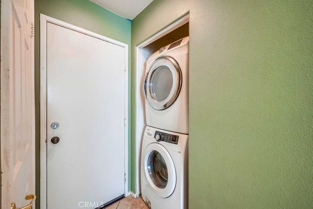 1800 E Lakeshore Drive 412 Property Photo 19