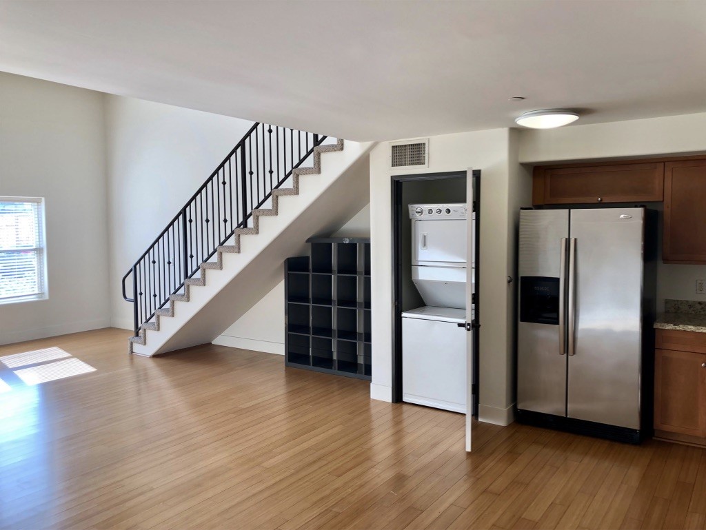255 W 7th Street 20 Property Photo 5
