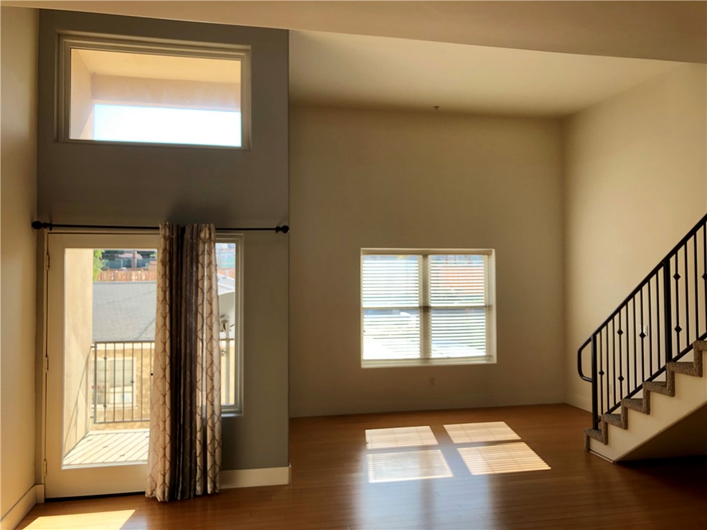 255 W 7th Street 20 Property Photo 6