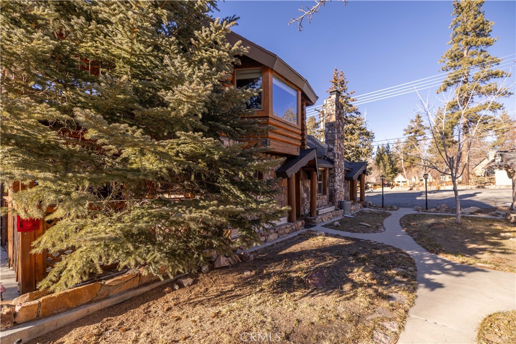 40229 Big Bear Boulevard Property Photo 9