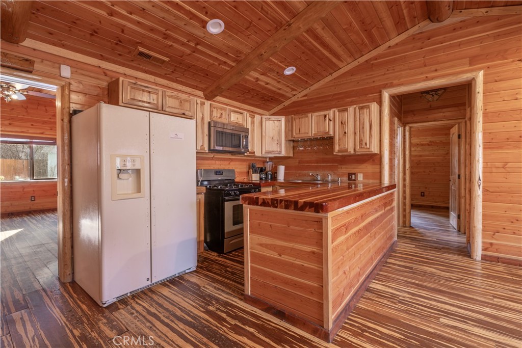40229 Big Bear Boulevard Property Photo 17