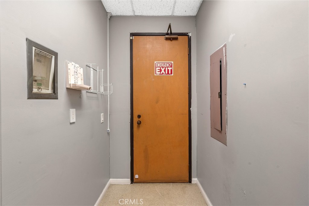 12321 Hawthorne Boulevard Property Photo 11