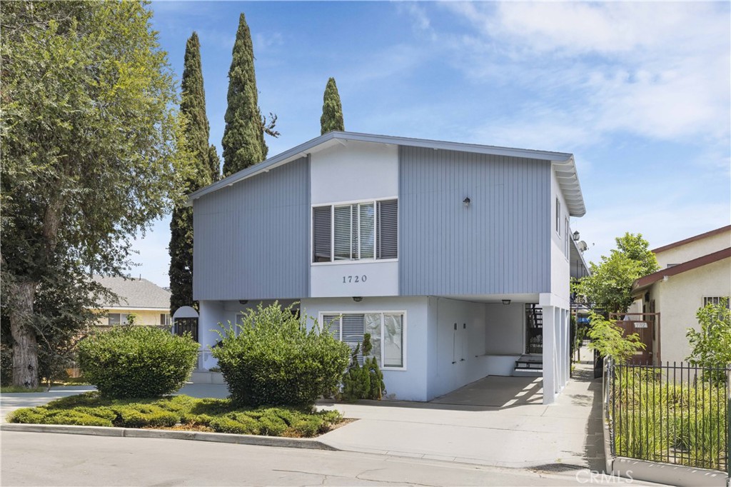1720 Cerritos Avenue 1 Property Photo 1
