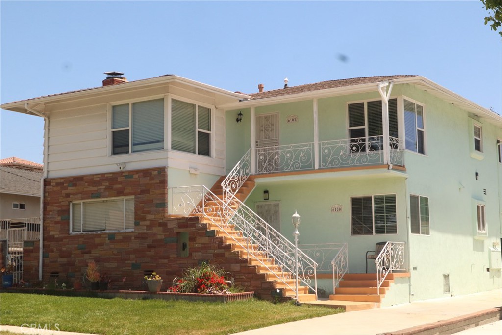 6100 S Fairfax Avenue Property Photo